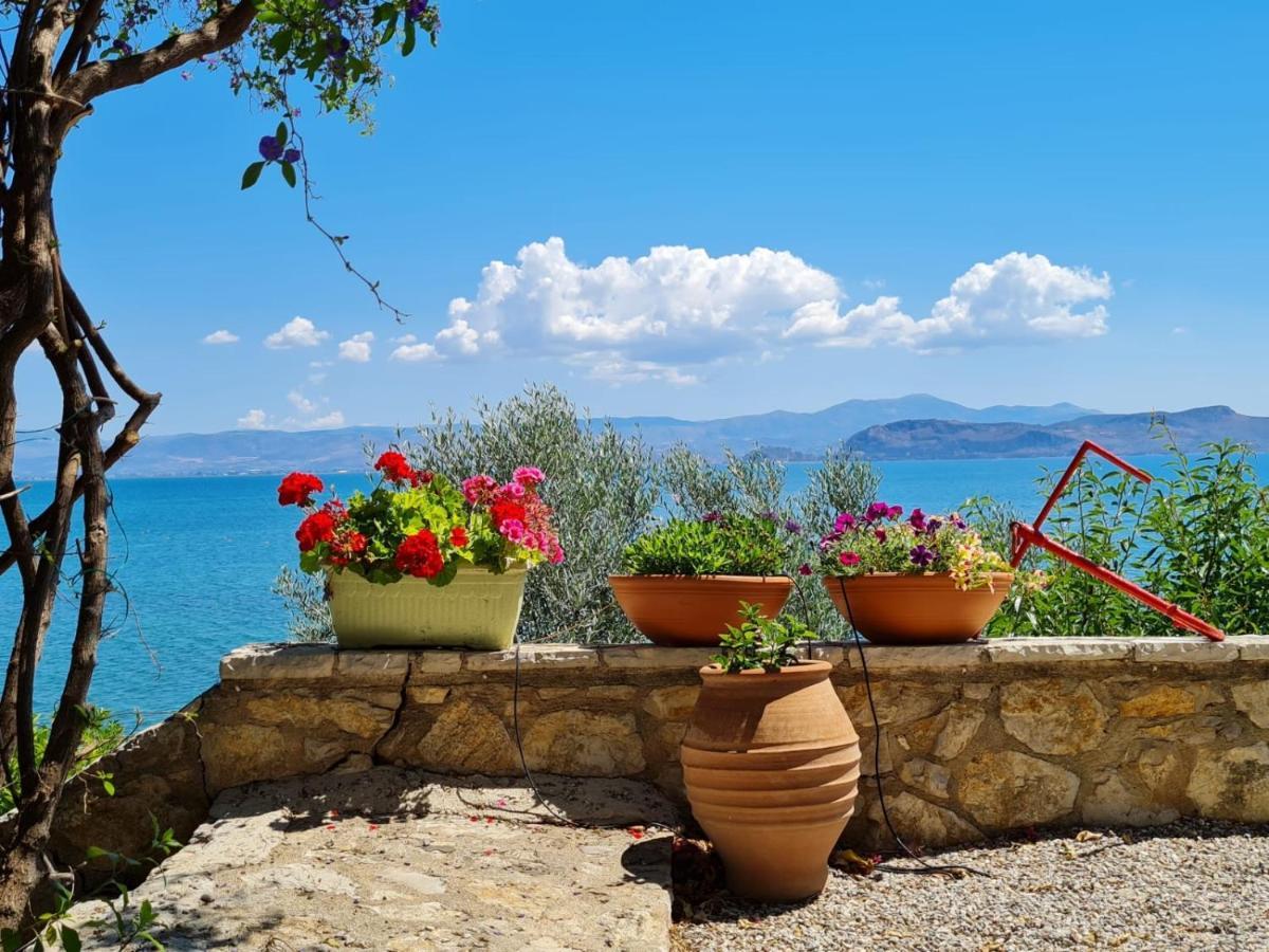 Kiveri 1876 Traditional Seafront Cottage Extérieur photo