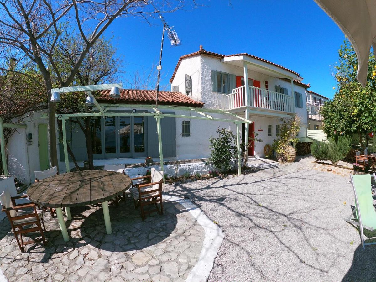 Kiveri 1876 Traditional Seafront Cottage Extérieur photo