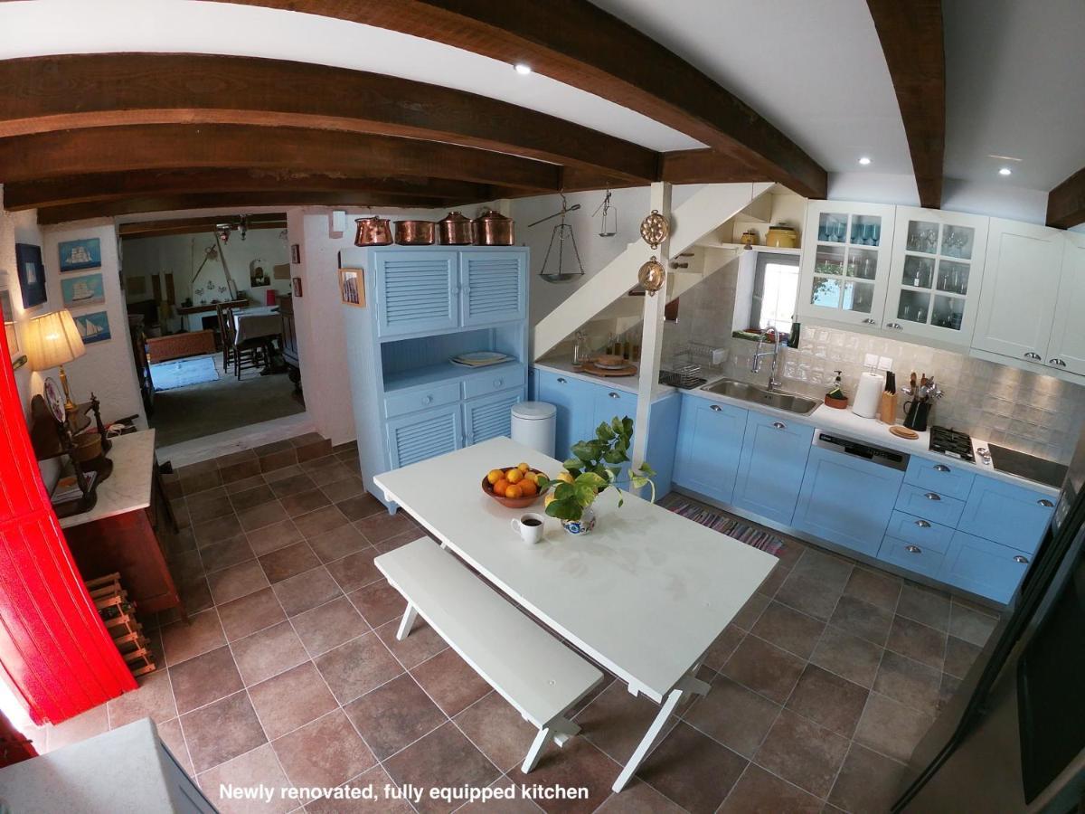 Kiveri 1876 Traditional Seafront Cottage Extérieur photo